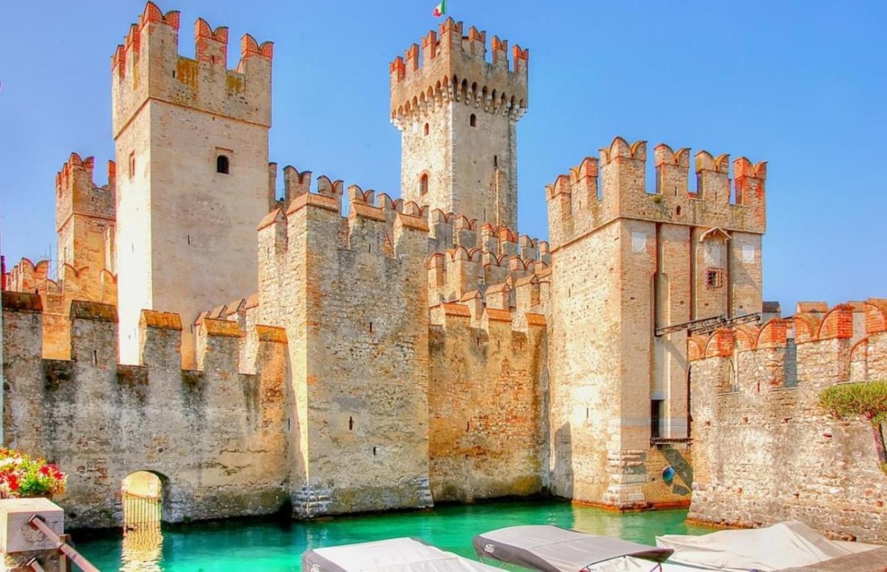Perseo Apartment - 200M Dal Lago Di Garda Sirmione Dış mekan fotoğraf