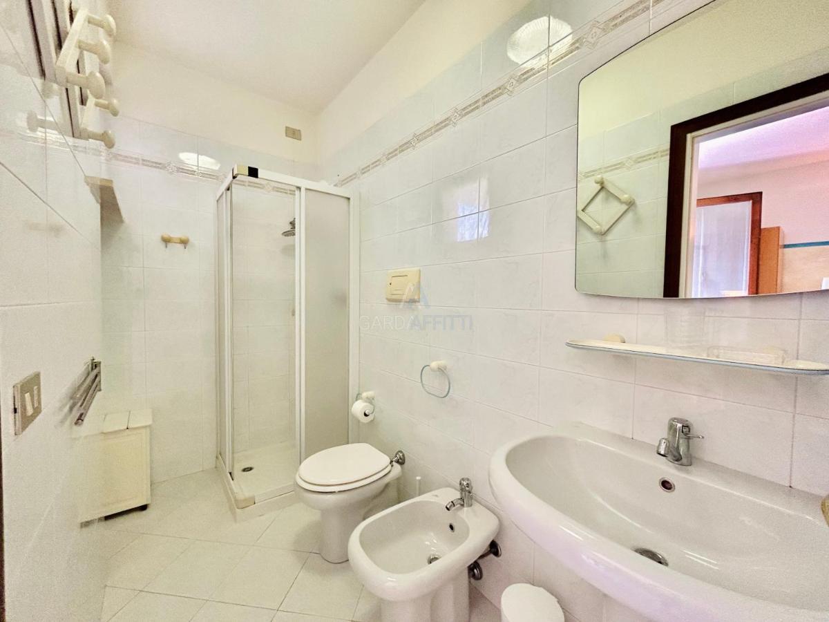 Perseo Apartment - 200M Dal Lago Di Garda Sirmione Dış mekan fotoğraf