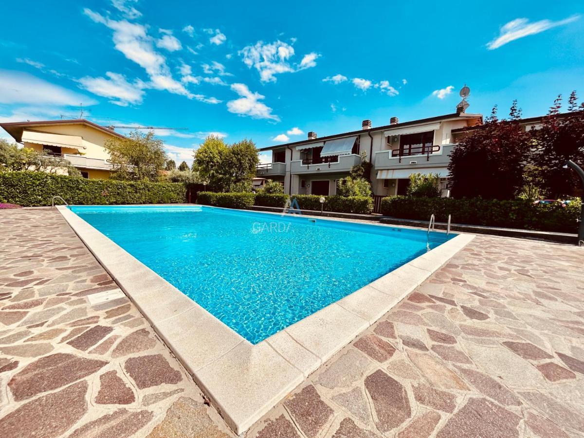 Perseo Apartment - 200M Dal Lago Di Garda Sirmione Dış mekan fotoğraf