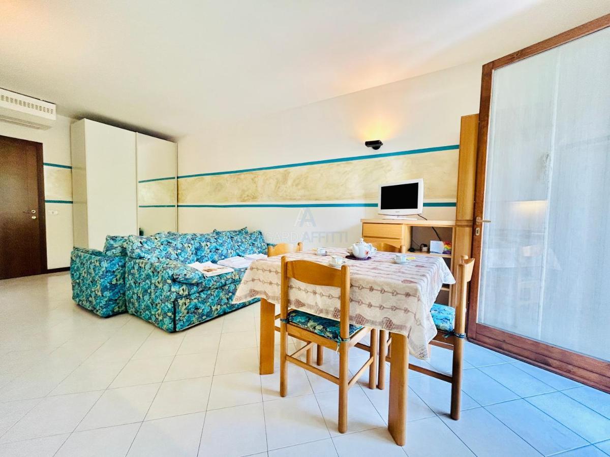 Perseo Apartment - 200M Dal Lago Di Garda Sirmione Dış mekan fotoğraf