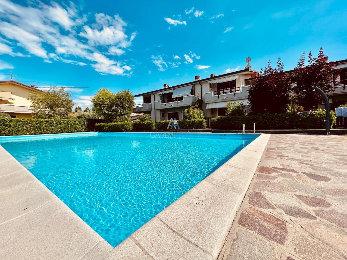 Perseo Apartment - 200M Dal Lago Di Garda Sirmione Dış mekan fotoğraf